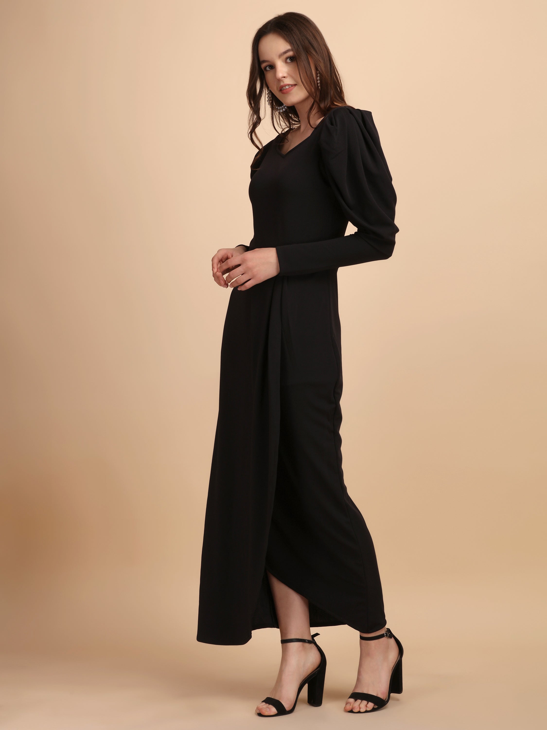 Solid Maxi Dress with Sweetheart Neck 4
