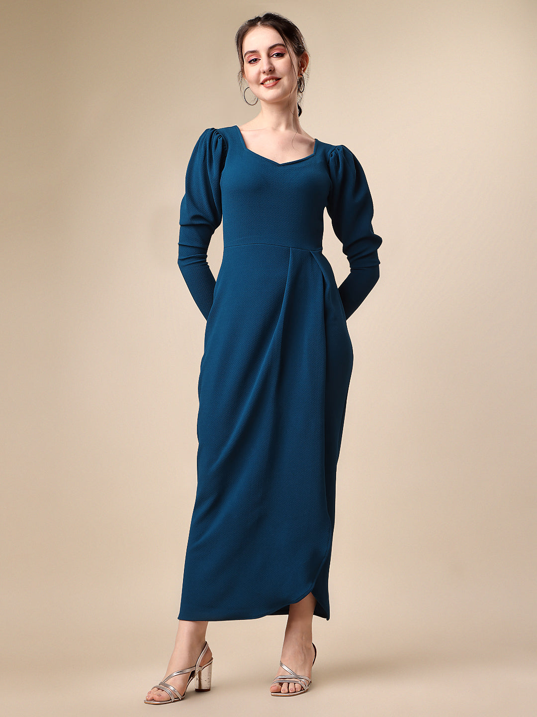 Solid Maxi Dress with Sweetheart Neck 9