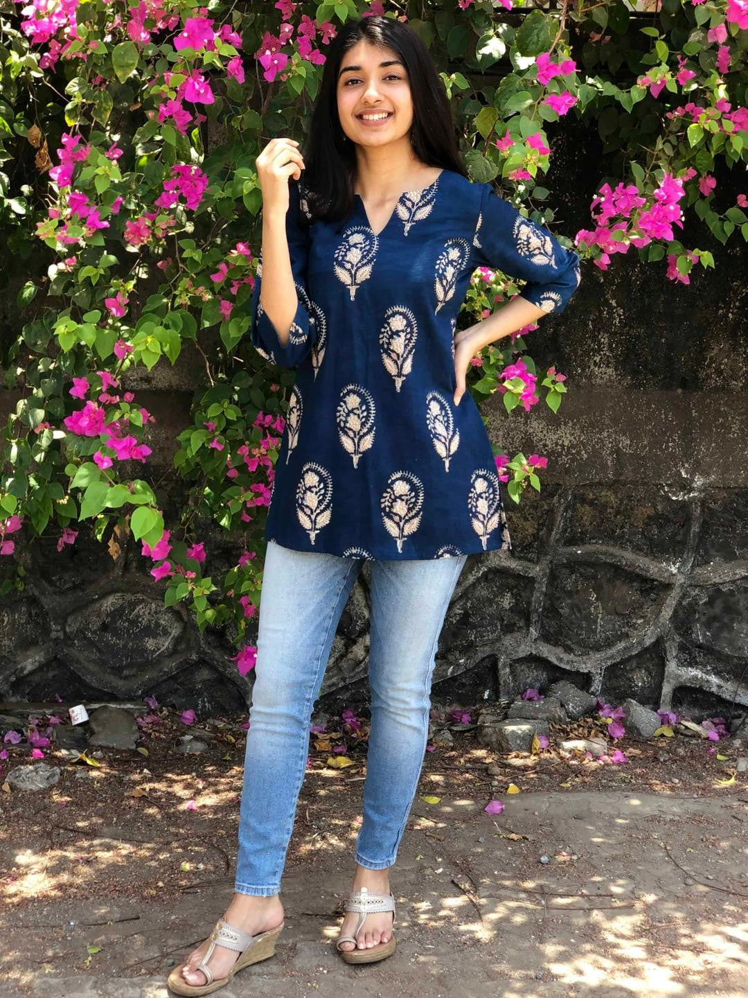 Women Trendy Floral Fashionable block print Blue Kurti