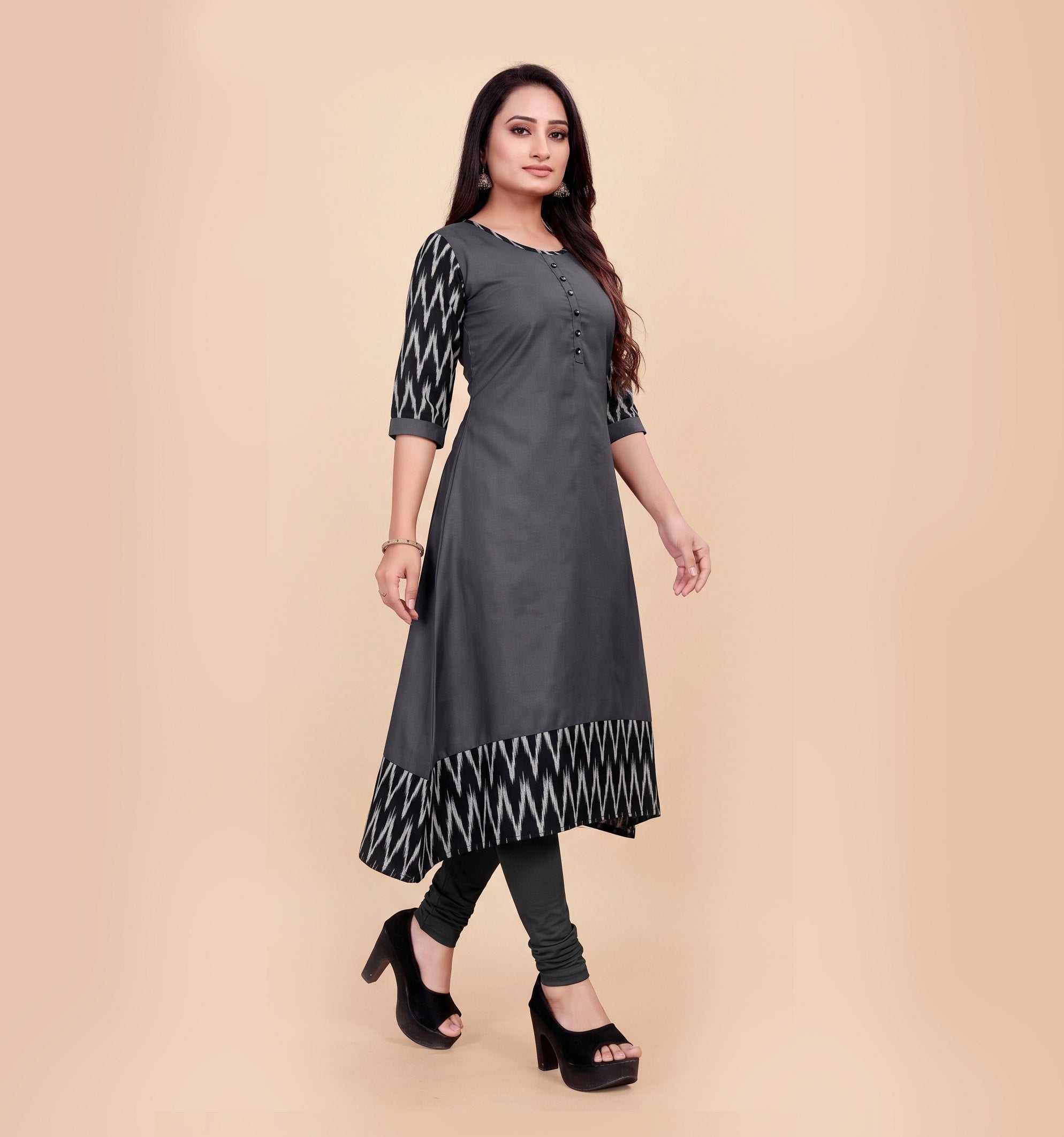 Women Solid Flared Round Neck Cotton Grey Gown