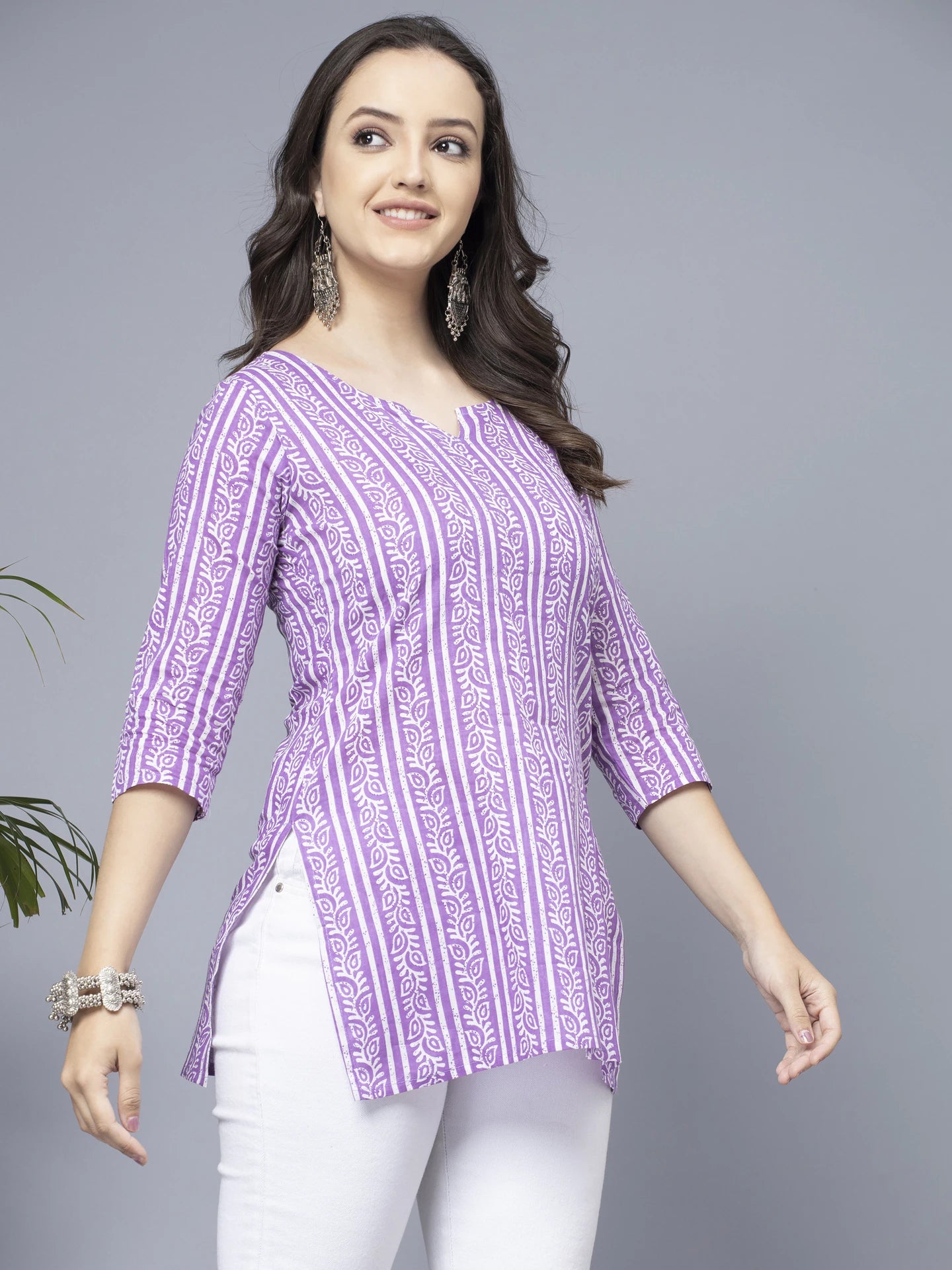 Women Lavender Stylish Short Leaf Print Kurti
