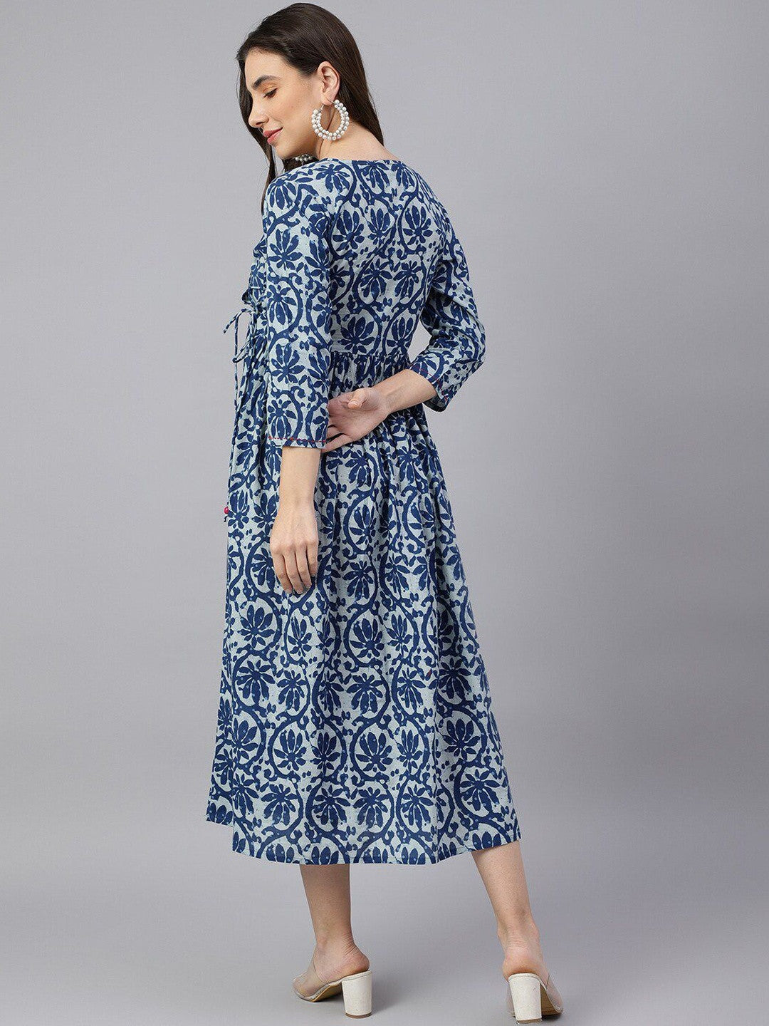 Women Floral Print V-Neck Flared Maxi Dress